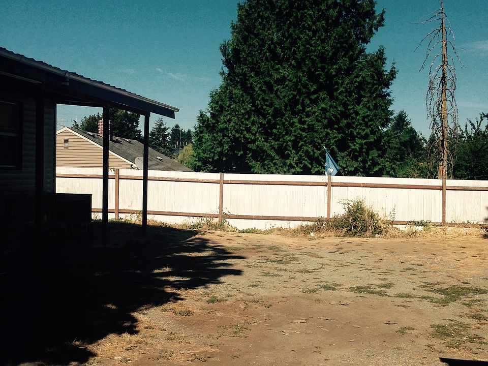 2nd image of 11914 Renton Ave S