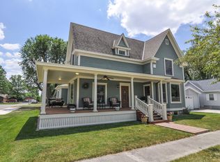 404 W Montgomery St, Francesville, IN