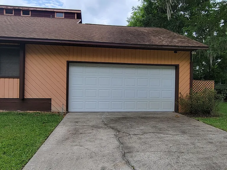 1631 NW 94th St — Photo 33