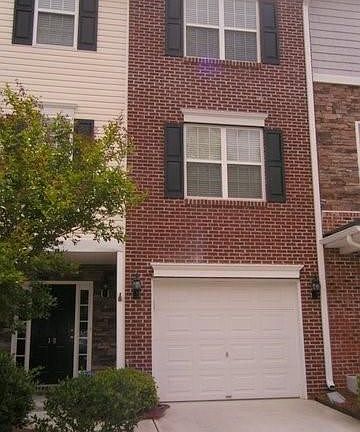 2nd image of 18 Dillingham Pl