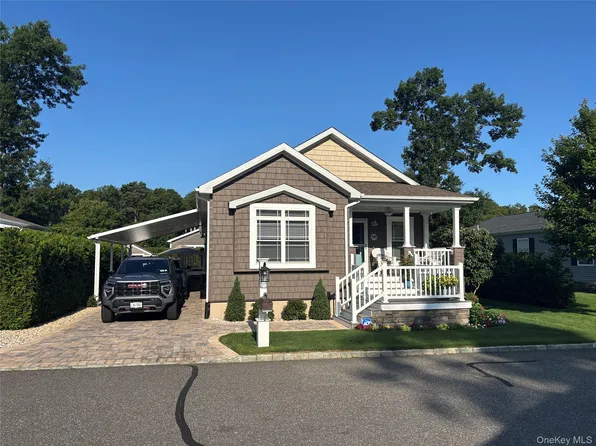 1661 Old Country Road #567, Riverhead, NY 11901