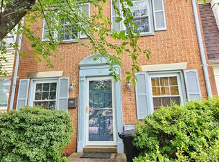 10 Fence Line Dr, Gaithersburg, MD 20878