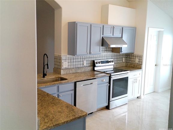 3rd image of 3752 BECONTREE PLACE