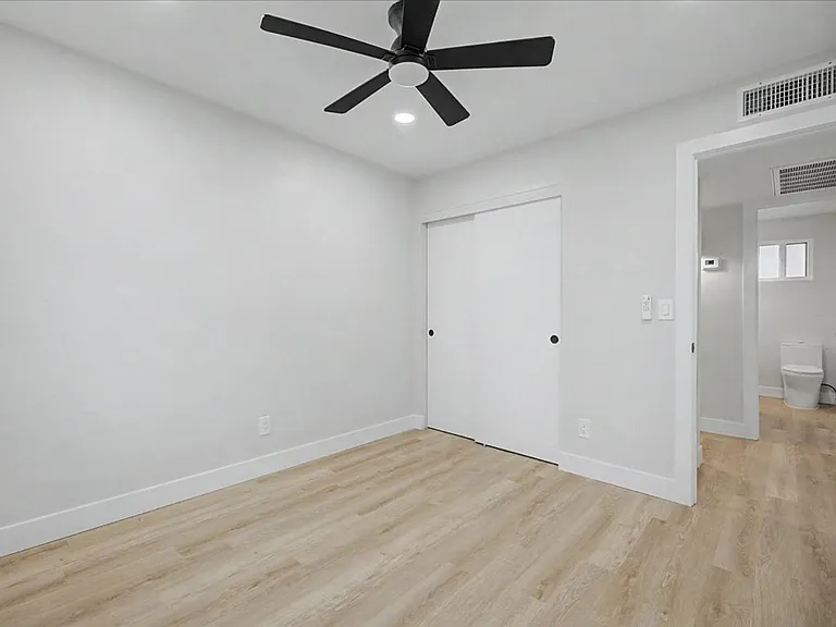 1604 N Forgeus Ave — Photo 18