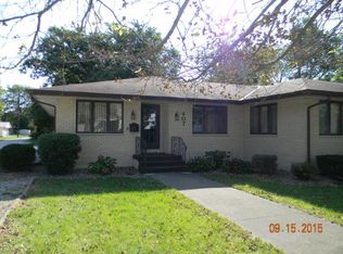 407 S 4th St #4, Fairbury, IL 61739