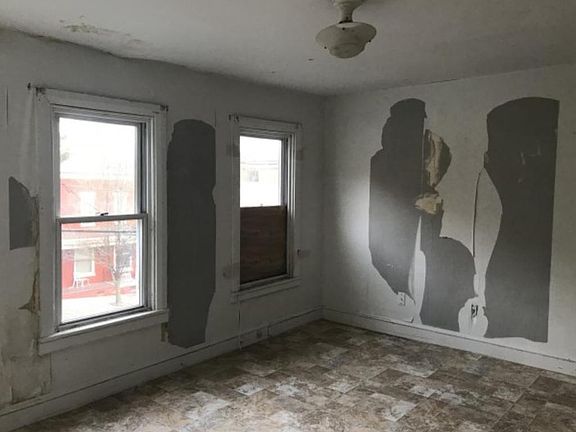 3rd image of 1229 W Market St