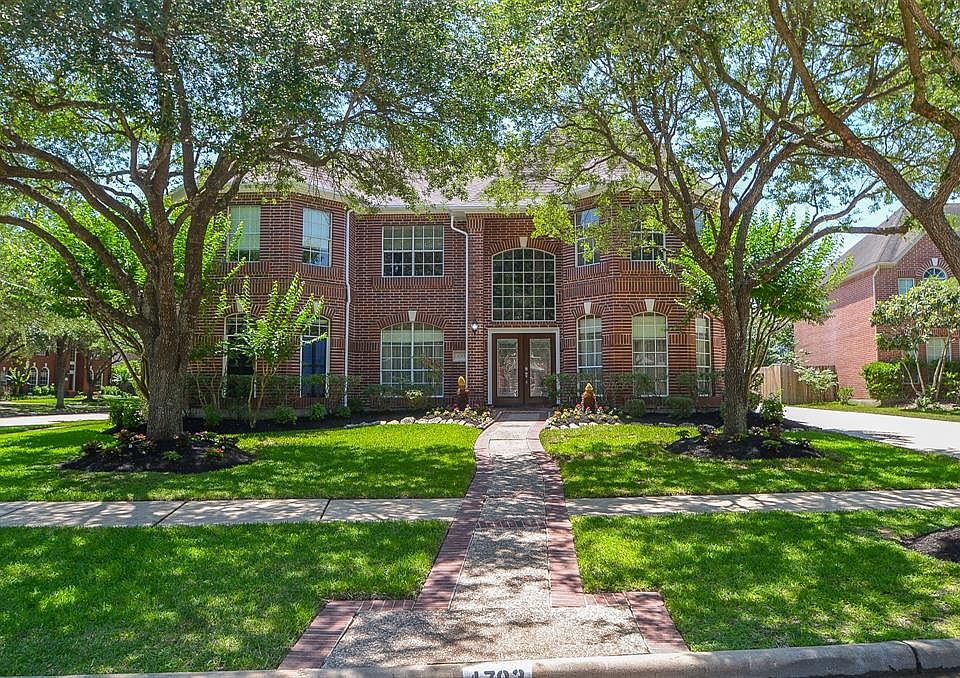 1st image of 4703 Sunny Trail Ct