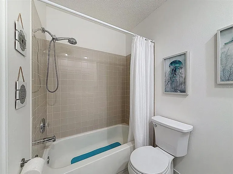 9981 Eagles Point Cir #4 — Photo 15