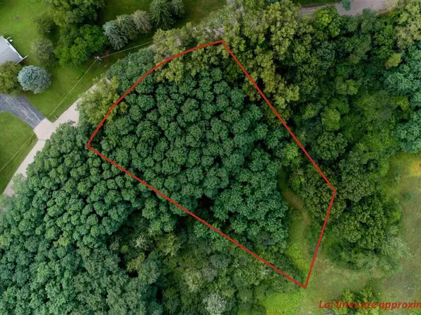 L8 Hickory Hill Lane #8, Green Lake, WI 54941