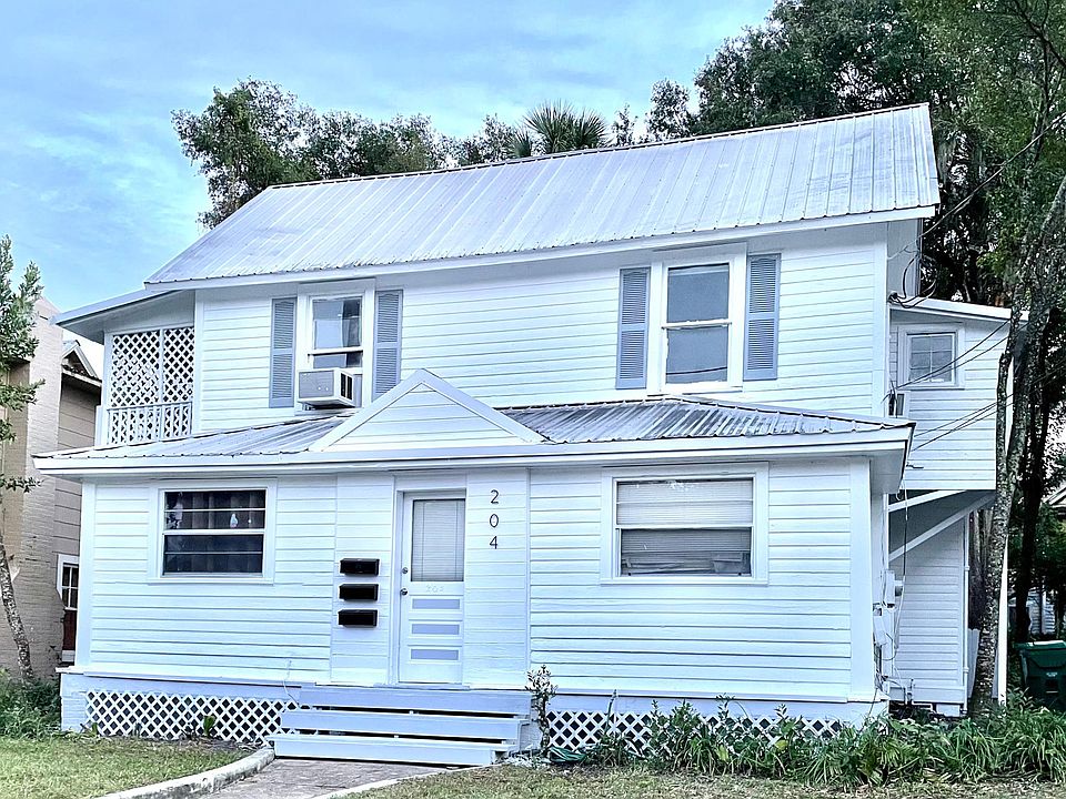1st image of 204 W Wisconsin Ave Unit C