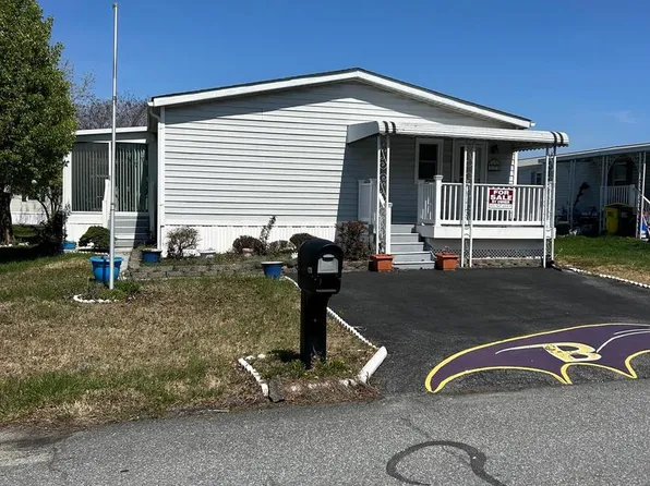 102 Lariat Rd, Middle River, MD 21220