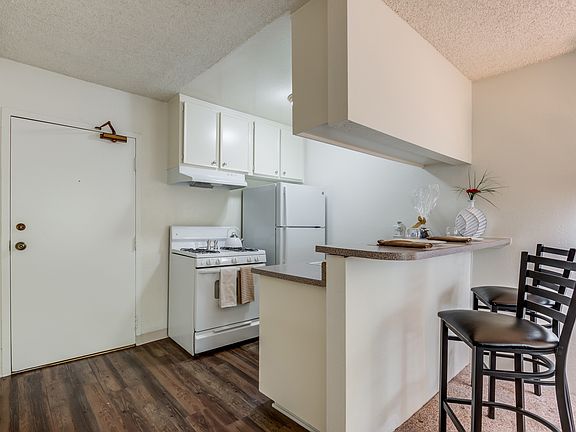 5th image of 4703 Coldwater Canyon Ave APT 221