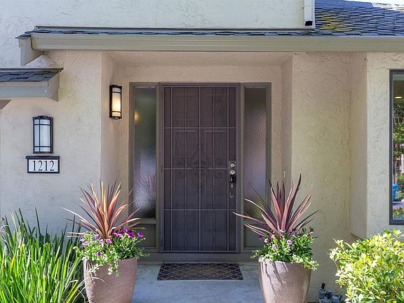 3rd image of 1212 Chantel Way
