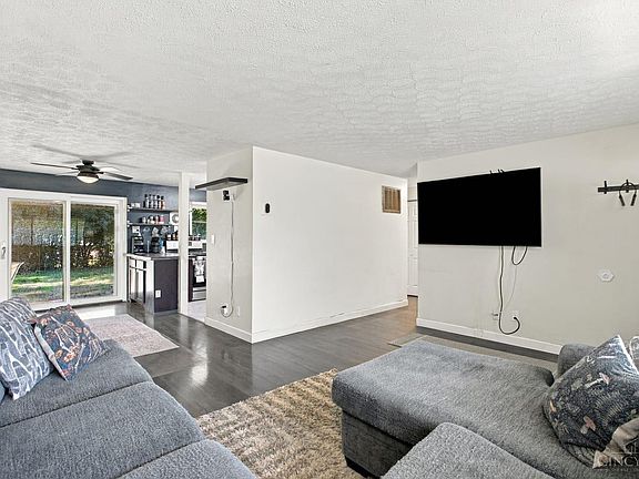 3rd image of 746 Ledro St