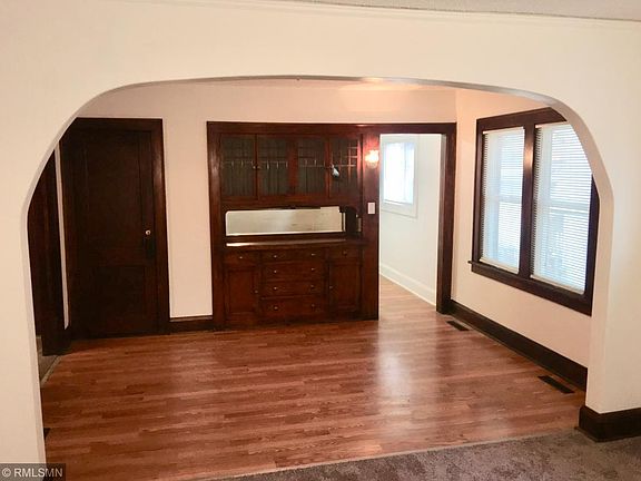5th image of 1162 Earl St