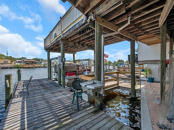 3rd image of 5317 Boardwalk St