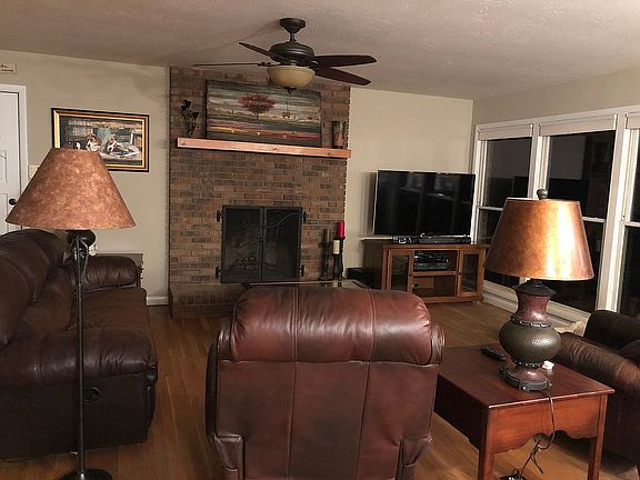 Living room w/wood fireplace