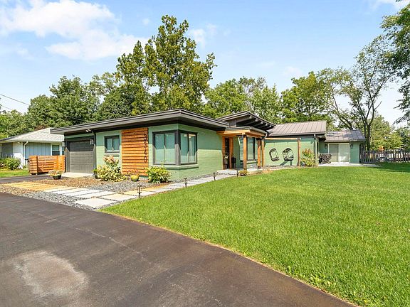 4th image of 3340 Greenleaf Blvd