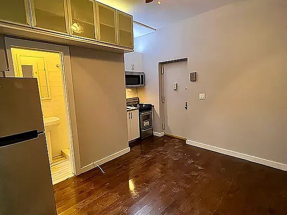 2nd image of 1270 Ocean Ave #4J