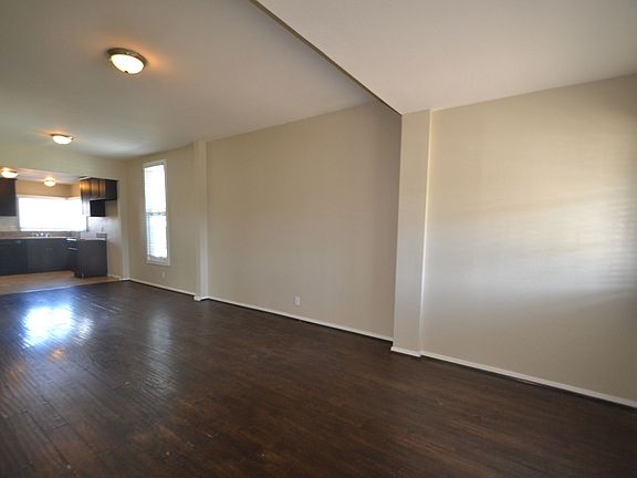 3rd image of 621 E 95th St