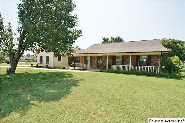 1st image of 106 Harwell Ln