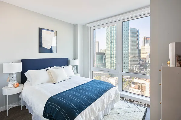 Rented by MNS | media 4