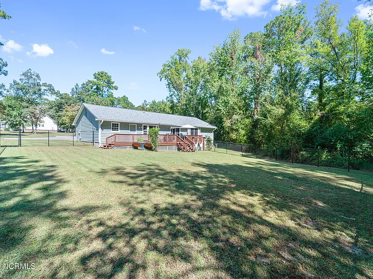 420 Ridge Rd — Photo 18