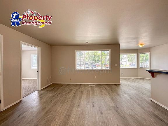 5th image of 5843 W Clearview Ln APT 202