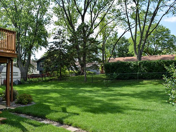 5th image of 1360 Newcastle Ln
