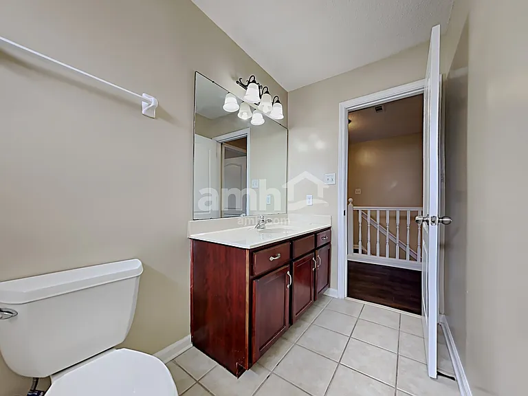 9321 N Fairmont Cir — Photo 14