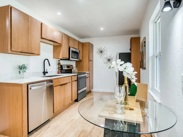 Wilshire/Bryan's Song, 4625 Bryan St #C77bc8c2f, Dallas, TX 75204