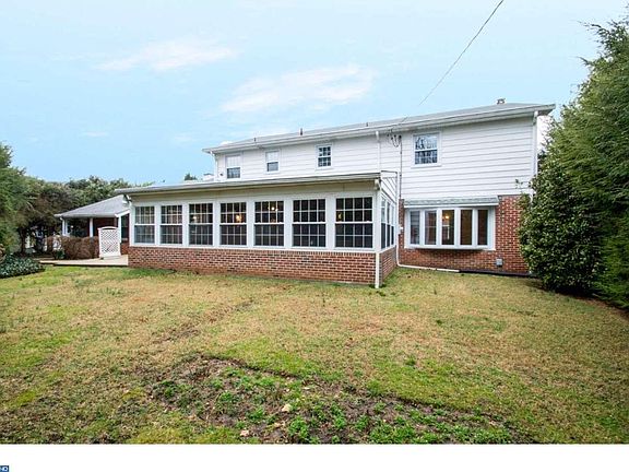 3rd image of 2624 Tanager Dr