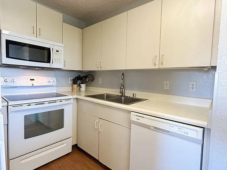 91-1063 Oaniani St #3F — Photo 10