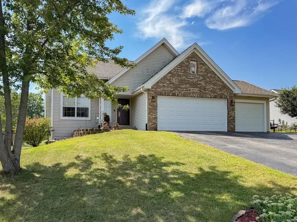 623 Valley View Dr, Pecatonica, IL 61063