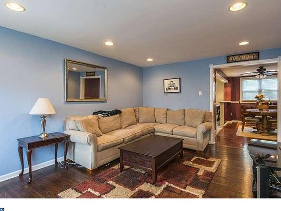 5th image of 2359 Bond Ave