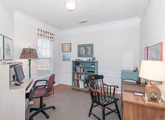 3rd image of 44424 Oriole Dr Unit 102