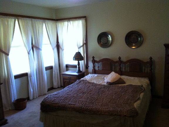 2nd image of 1839 Overlook Ave