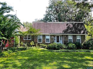 910 5th Ave SW, Decatur, AL 35601