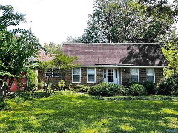 910 5th Ave SW, Decatur, AL 35601