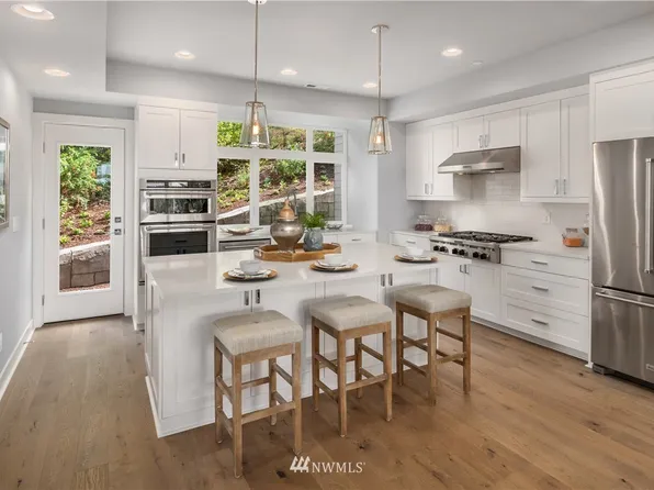 4039 129th Ct SE, Bellevue, WA 98006