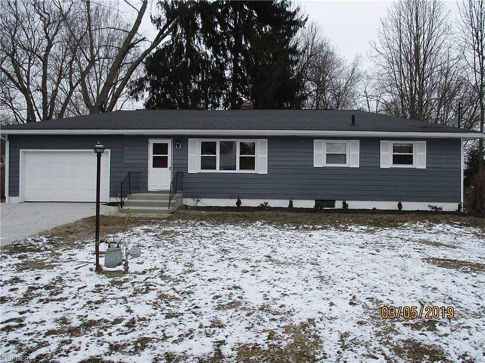 1st image of 899 Halcyon Dr