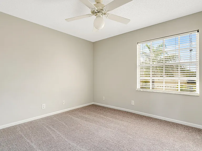 7787 Springfield Lake Dr — Photo 12