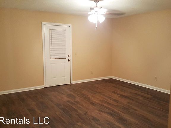 3rd image of 226A Courtney Way
