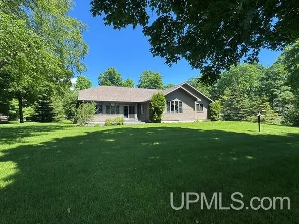 5225 E M35 Hwy, Escanaba, MI 49829