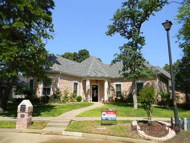1st image of 184 Red Oak Ct
