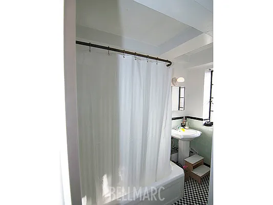 Rented by Bellmarc Realty | media 10