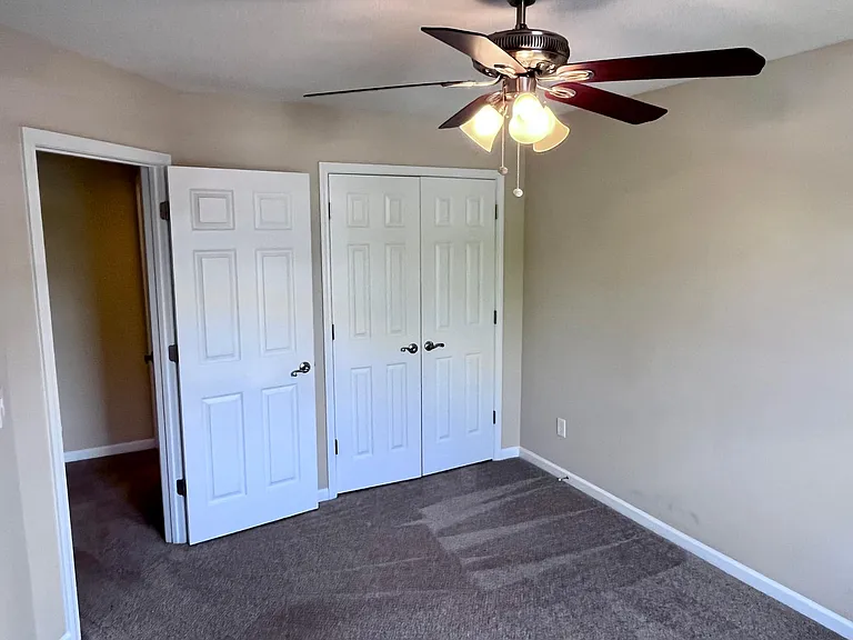 5364 Patuxent Dr — Photo 15
