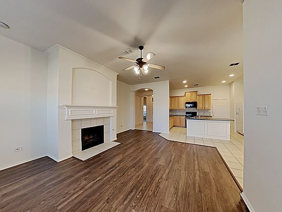 2nd image of 15520 Adlong Dr