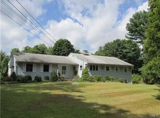 75 Hobby Dr, Ridgefield, CT 06877