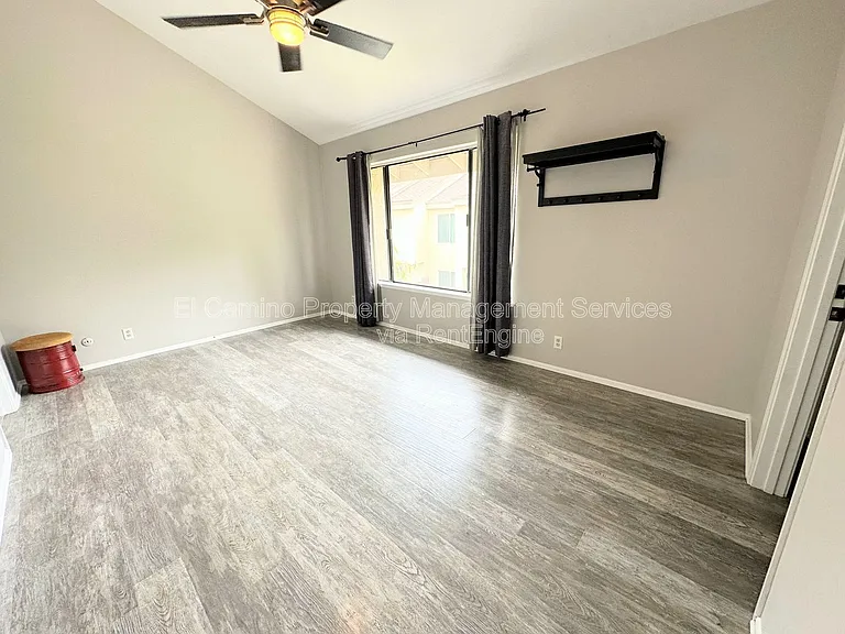 955 W Lamark Ln — Photo 16
